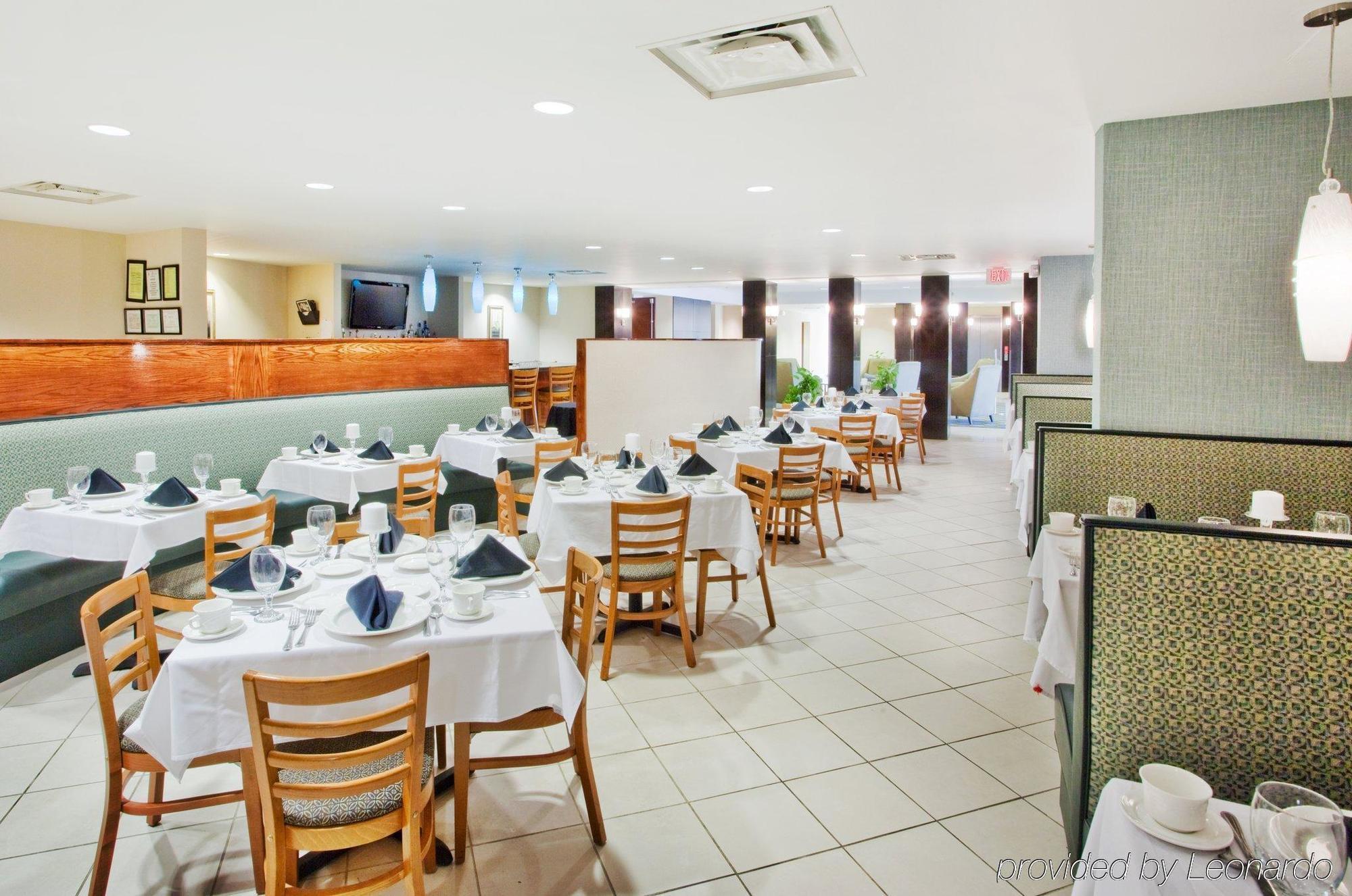 Holiday Inn Atlanta/Roswell By Ihg Bagian luar foto