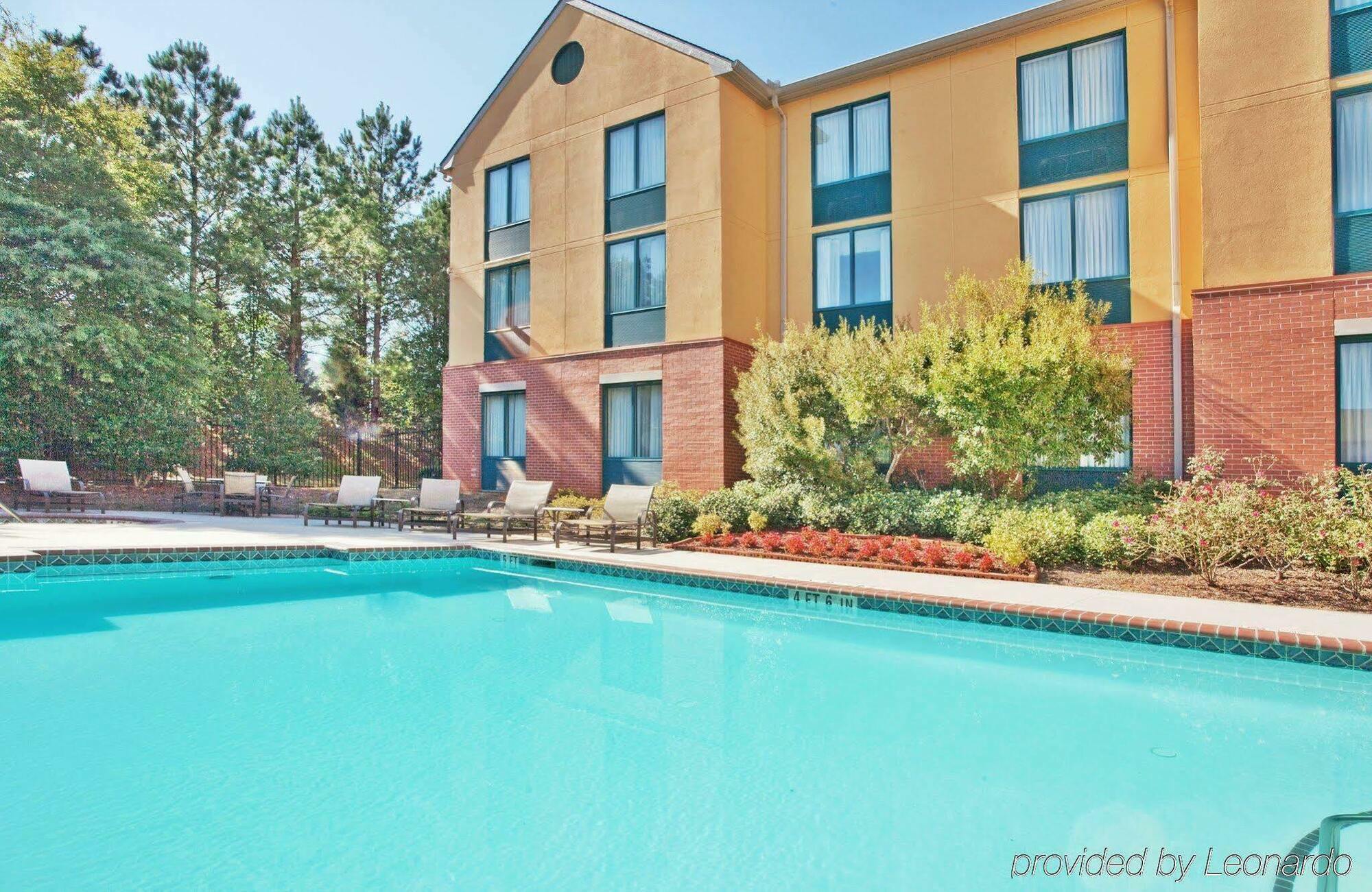 Holiday Inn Atlanta/Roswell By Ihg Bagian luar foto